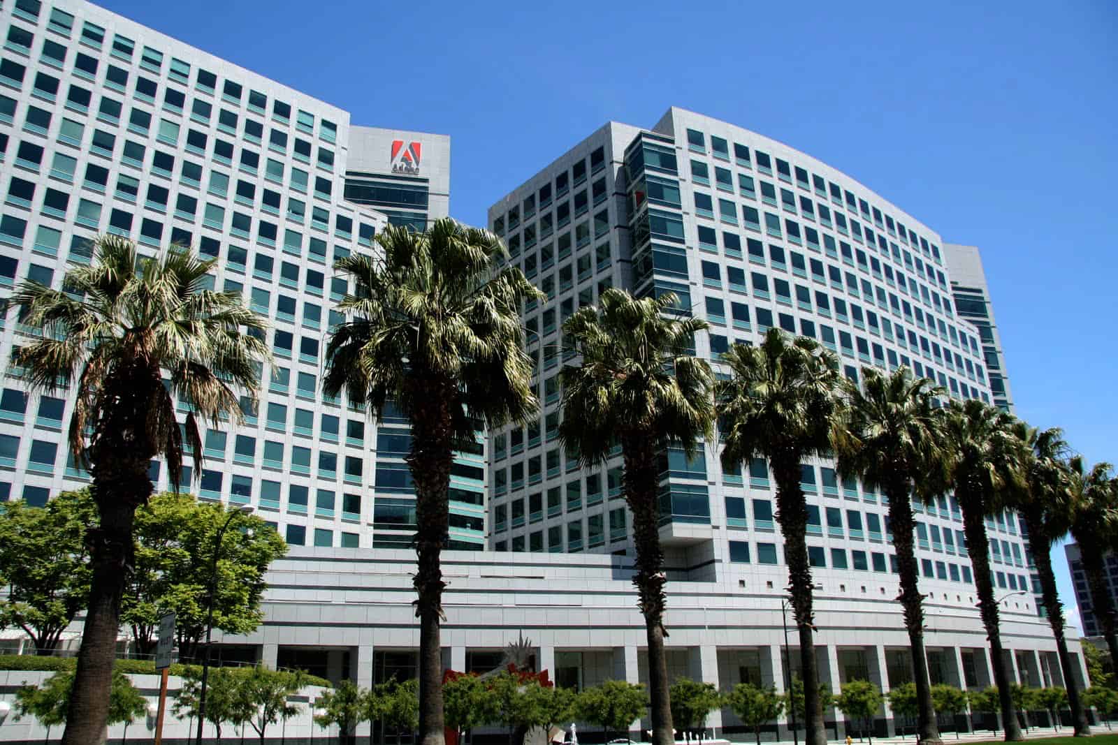 16863363155_b8a2586924_o